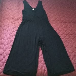 No Boundaries capris wide leg romper